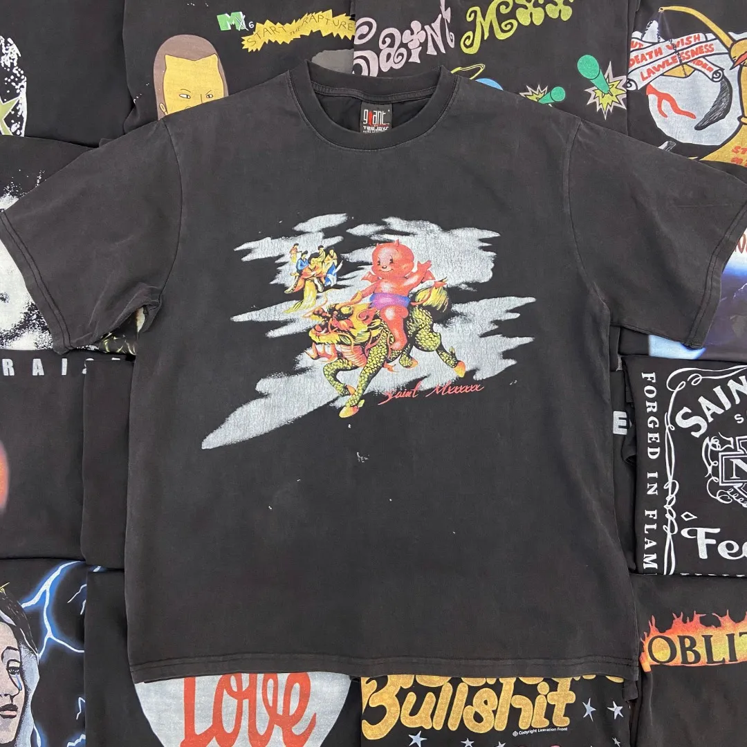 Saint Michael series of new American retro washed and distressed niche printed pure cotton loose short-sleeved T-shirts with digital white ink direct injection, breathable fabrics and three-dimensional and clear patterns. Fabric: Double yarn 240g Size: S-M-L-XL